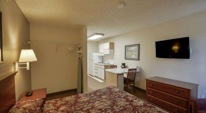 Intown Suites Extended Stay Select Houston Tx - Brookhollow Номер фото