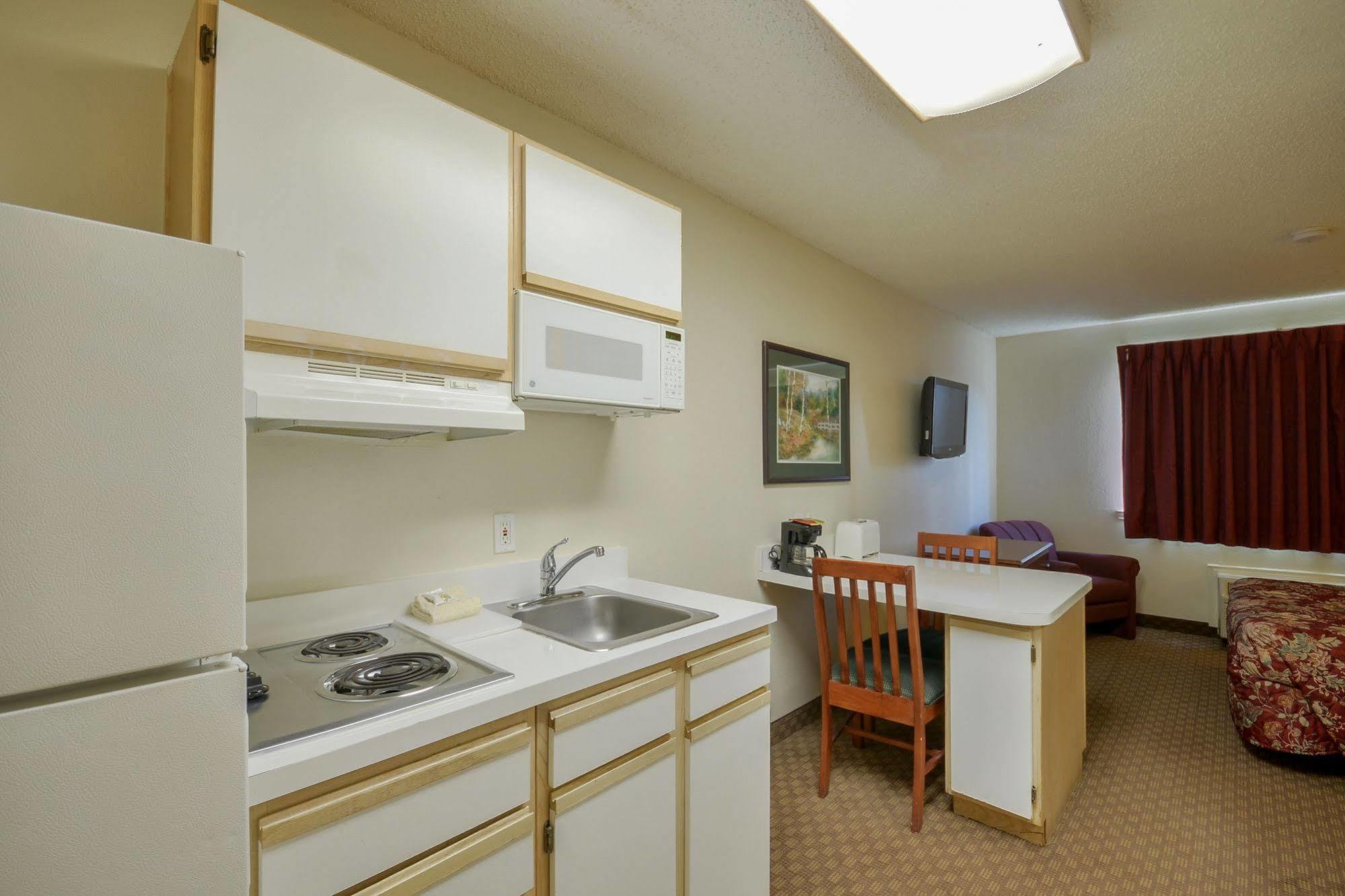 Intown Suites Extended Stay Select Houston Tx - Brookhollow Экстерьер фото